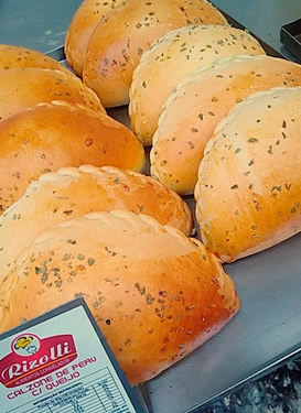 Calzone de Peito de Peru c/Queijo 