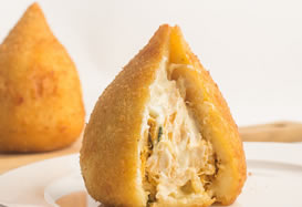 Coxinha de Frango c/Requeijão Médio